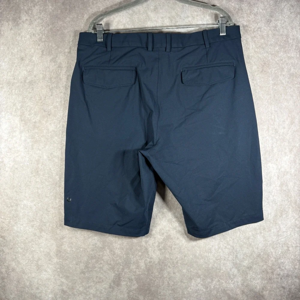 Lululemon Shorts Men 38 Blue Commission Short Classic Fit Warpstreme Tech Active